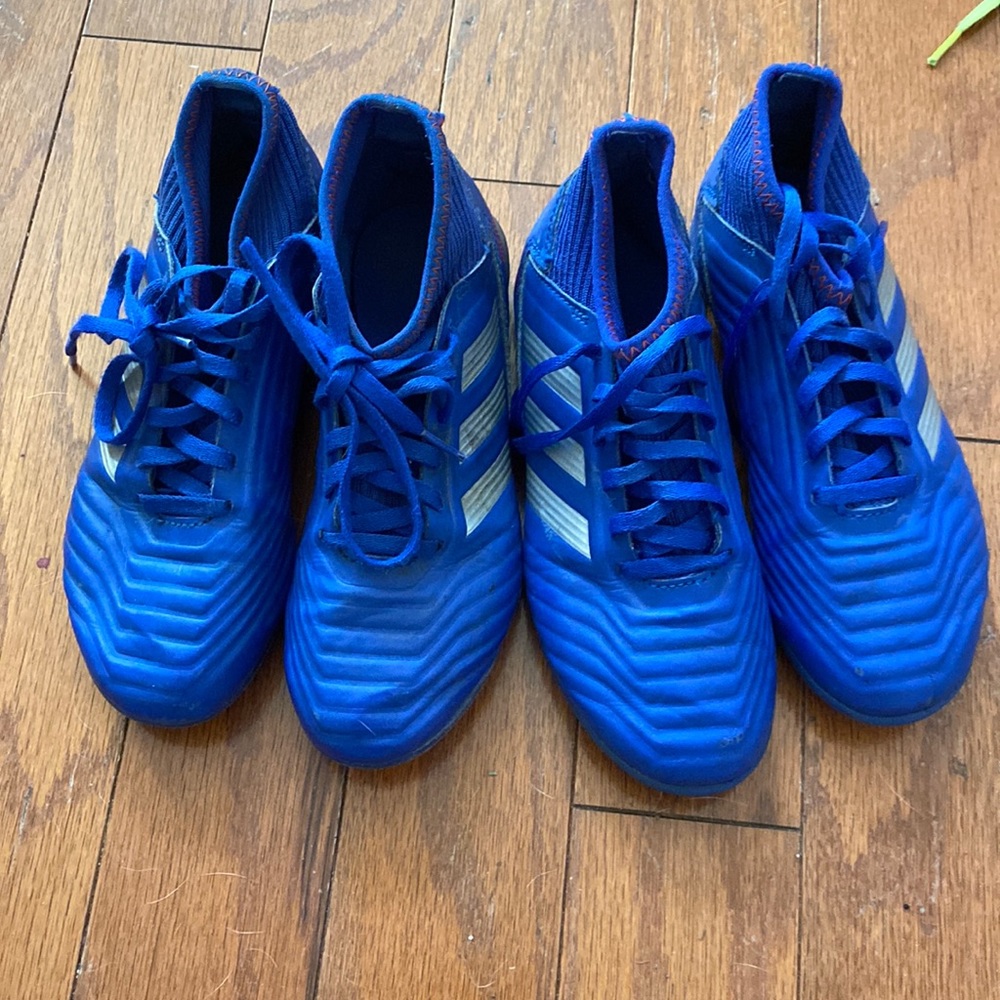Indoor and outdoor girls cleats